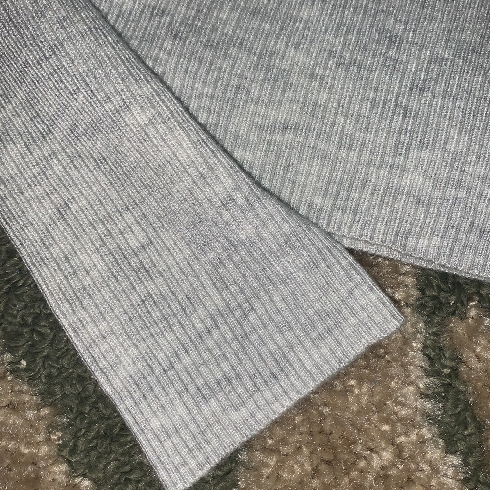 3️⃣for50 Brandy Melville Gray Silver Turtleneck S - Picture 2 of 4